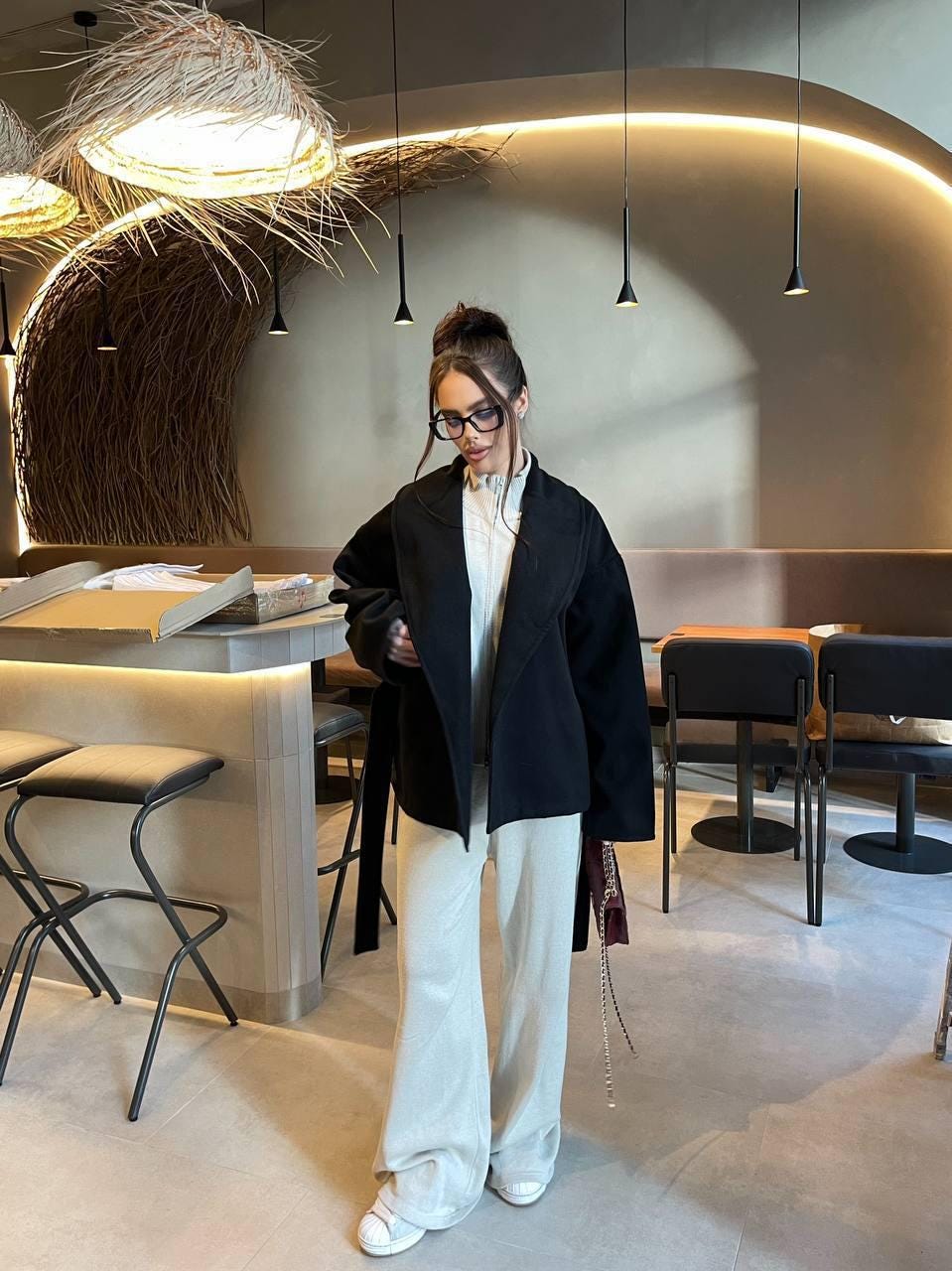 Women's Oversized Cashmere Coat Short Belted Wrap Jacket Autumn Outerwear Minimalist Pockets Soft Unlined Layering Fashion Gift Wardrobe