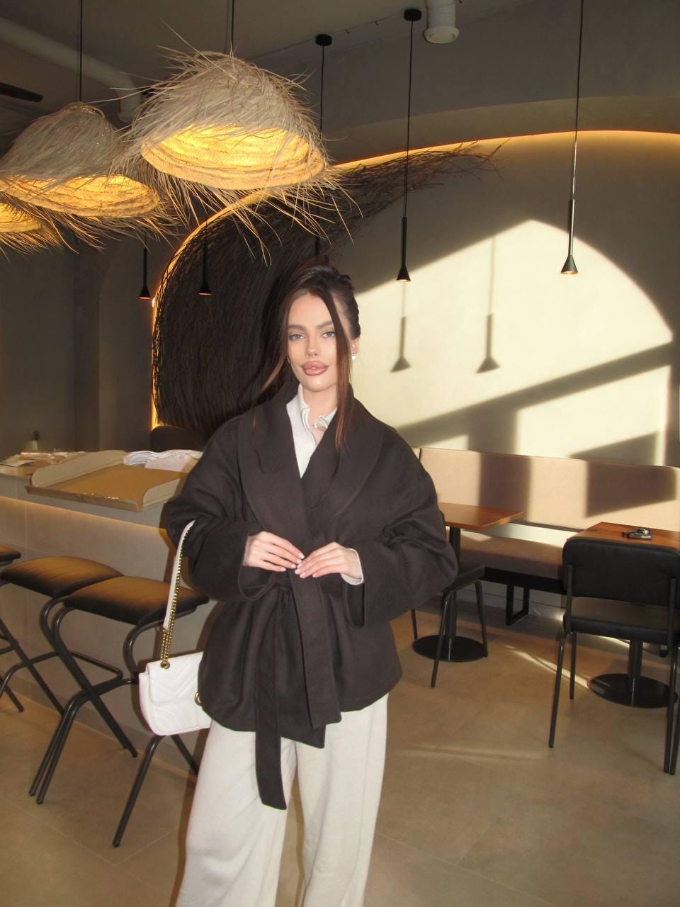 Women's Oversized Cashmere Coat Short Belted Wrap Jacket Autumn Outerwear Minimalist Pockets Soft Unlined Layering Fashion Gift Wardrobe