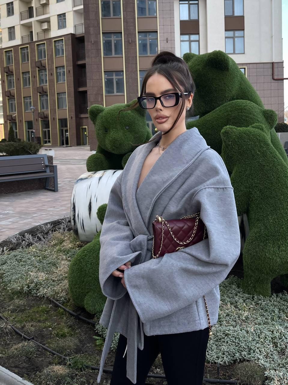 Women's Oversized Cashmere Coat Short Belted Wrap Jacket Autumn Outerwear Minimalist Pockets Soft Unlined Layering Fashion Gift Wardrobe
